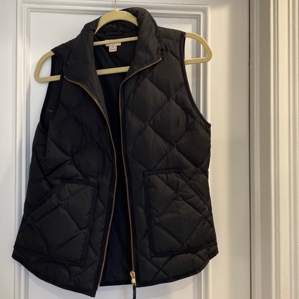 Jcrew black quilted vest XS